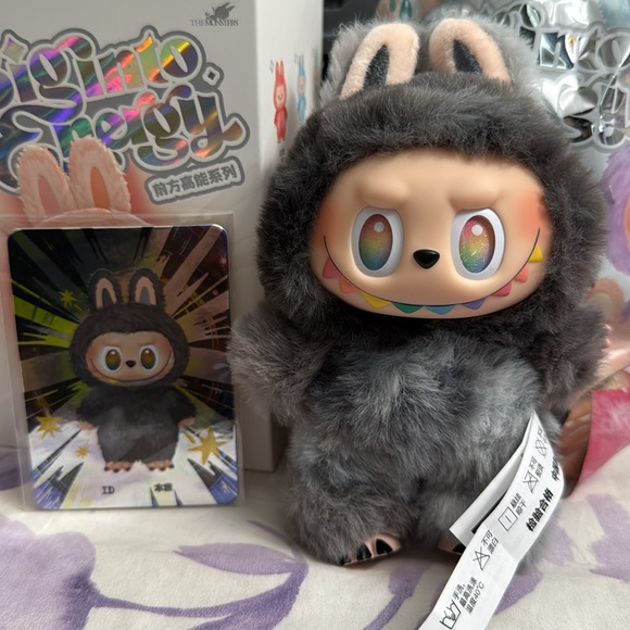 COPY - LABUBU BIG INTO ENERGY SERIES BIE ✨SECRET✨ - Picture 6 of 7